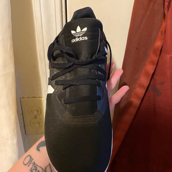 Adidas shoes. - Picture 2 of 3